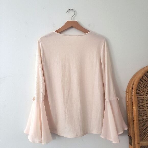 LC Lauren Conrad Bell Sleeve Blouse Pink S - Picture 2 of 7